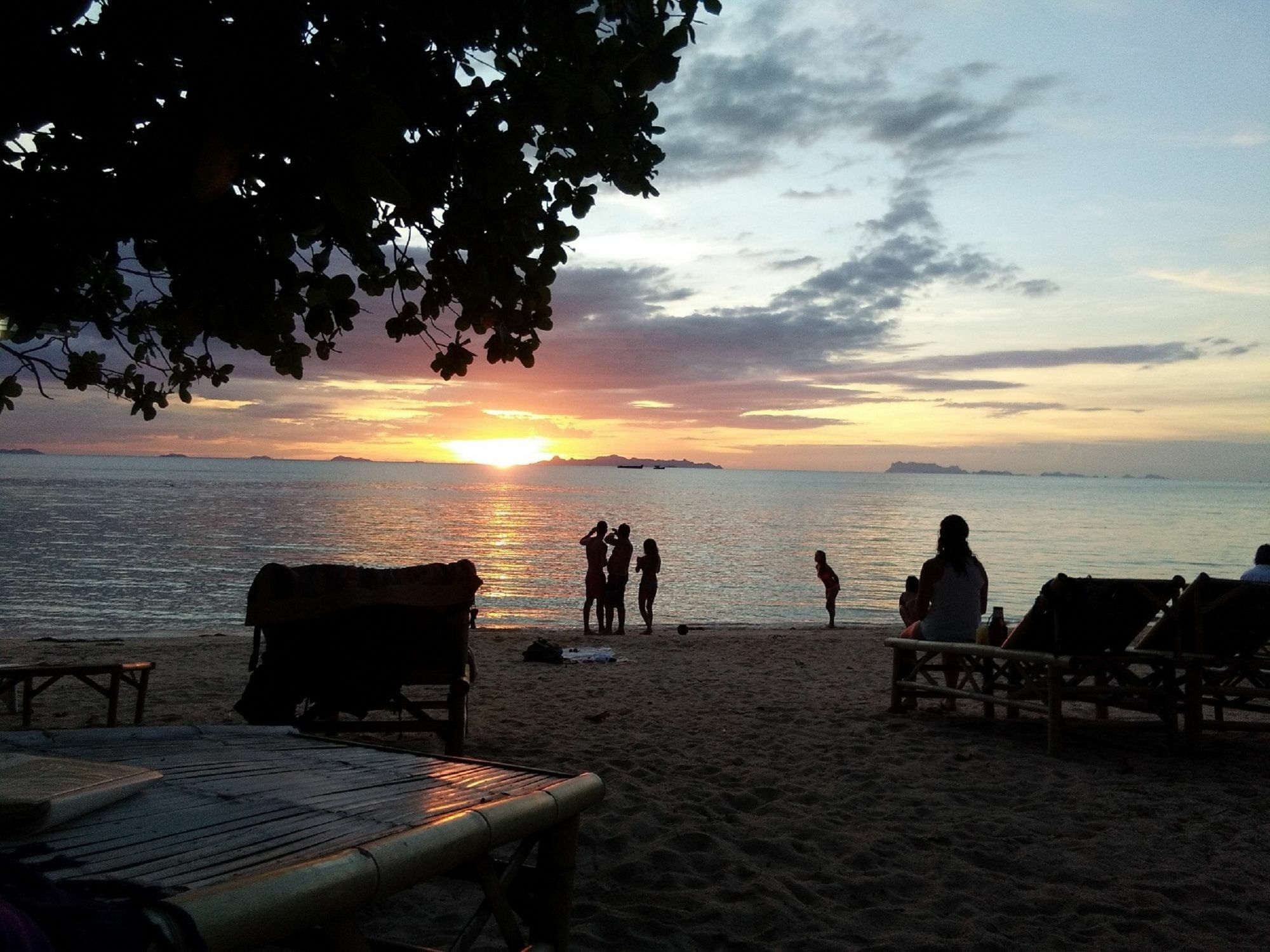 I Talay Beach Bar & Cottage Taling Ngam Dış mekan fotoğraf